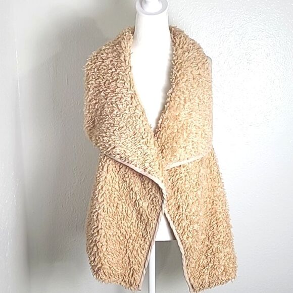 Favlux Furry Sherpa Vest, Large Collar, Tan/Peach Color, Size Large - Picture 2 of 9